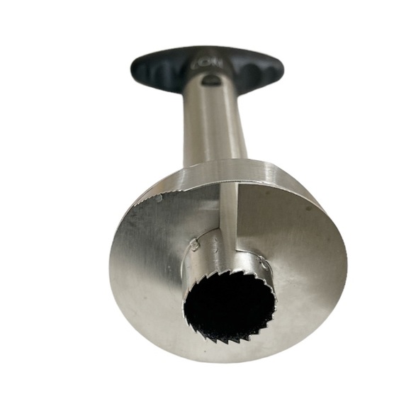 NEW Rae Dunn CORE Pineapple Corer with Brush  🍍🍍🍍 - Picture 3 of 6